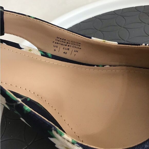 Draper James Denim Willow Slingback Heels Navy Floral Magnolia Shoes Size 9 - Picture 8 of 13